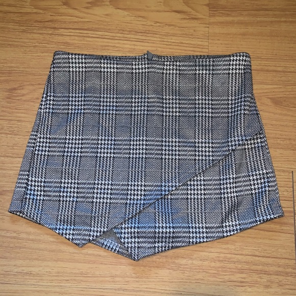 Houndstooth SKORT - Picture 1 of 4